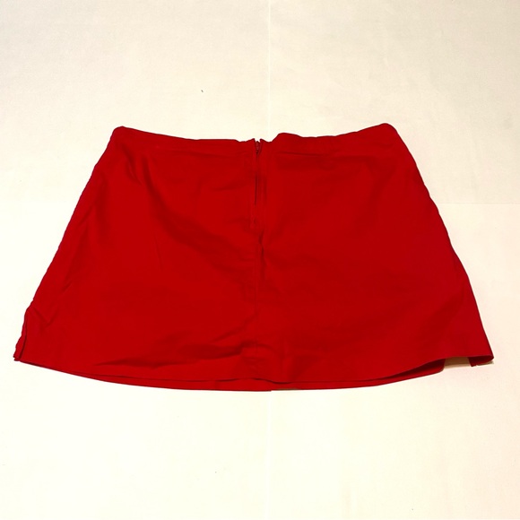46. ⭐️Vibrant Red Mini Skorts - Picture 5 of 6